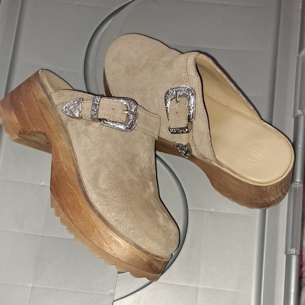 Tan and Silver Mules with Suede Finish and Buckle .